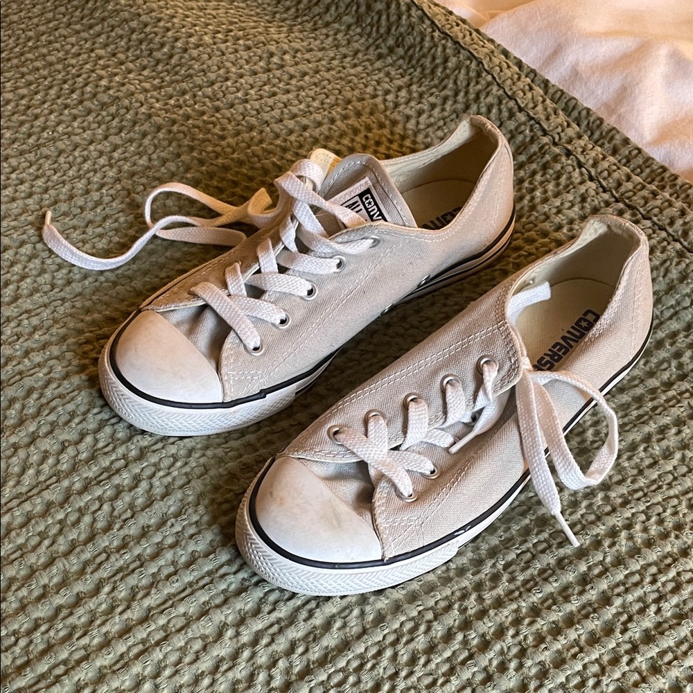 Converse Women's Shoreline Shoes (Old Style)